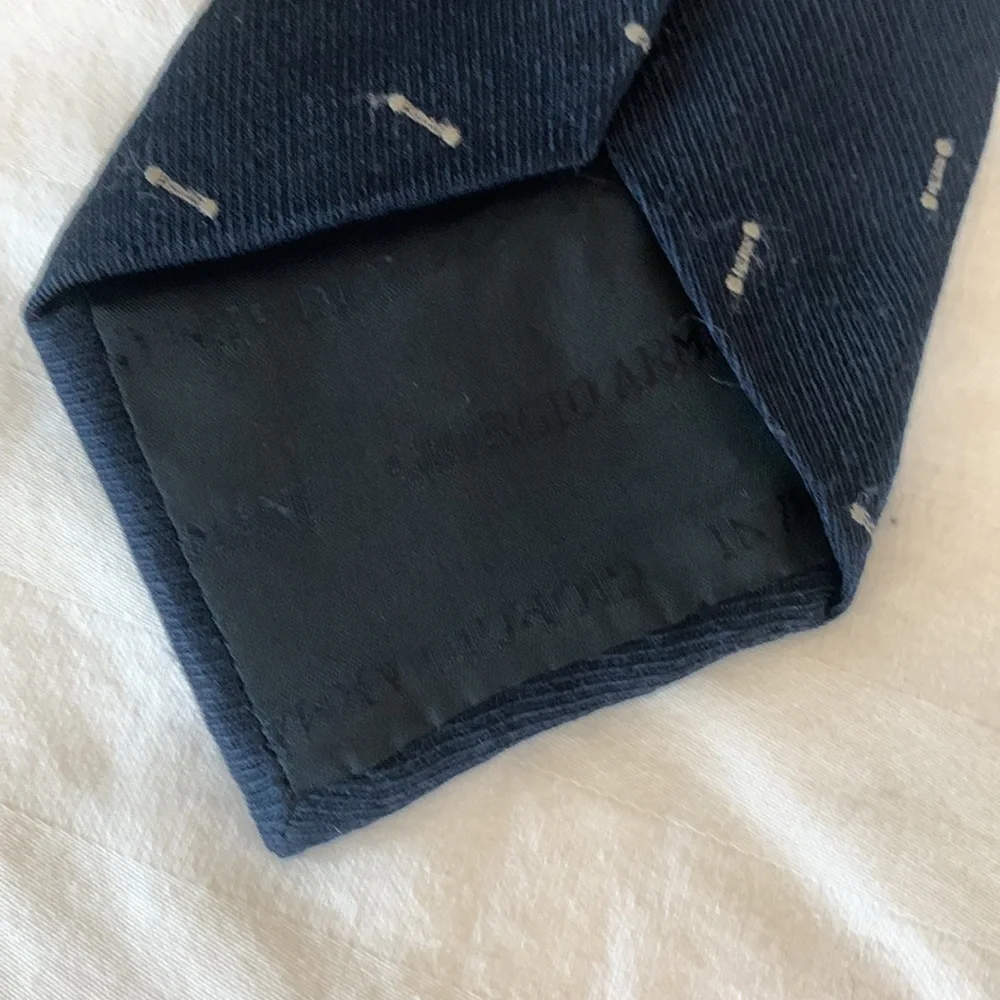 ARMANI COLLEZIONI Italy Navy Silk Tie